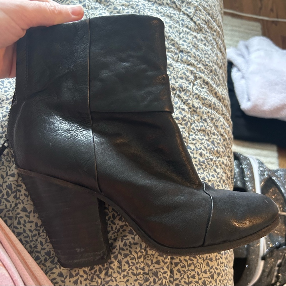 Rag an bone Women's Black Leather Ankle Boots - Stylish Block Heel
